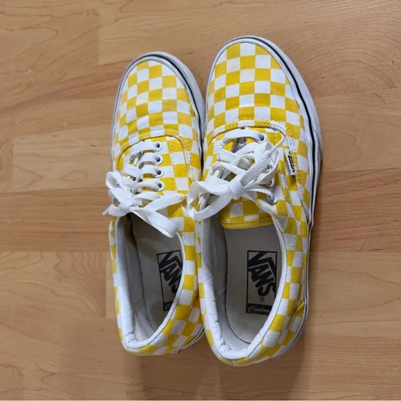 Vans Sneakers in Yellow and White Checkered - Picture 3 of 8